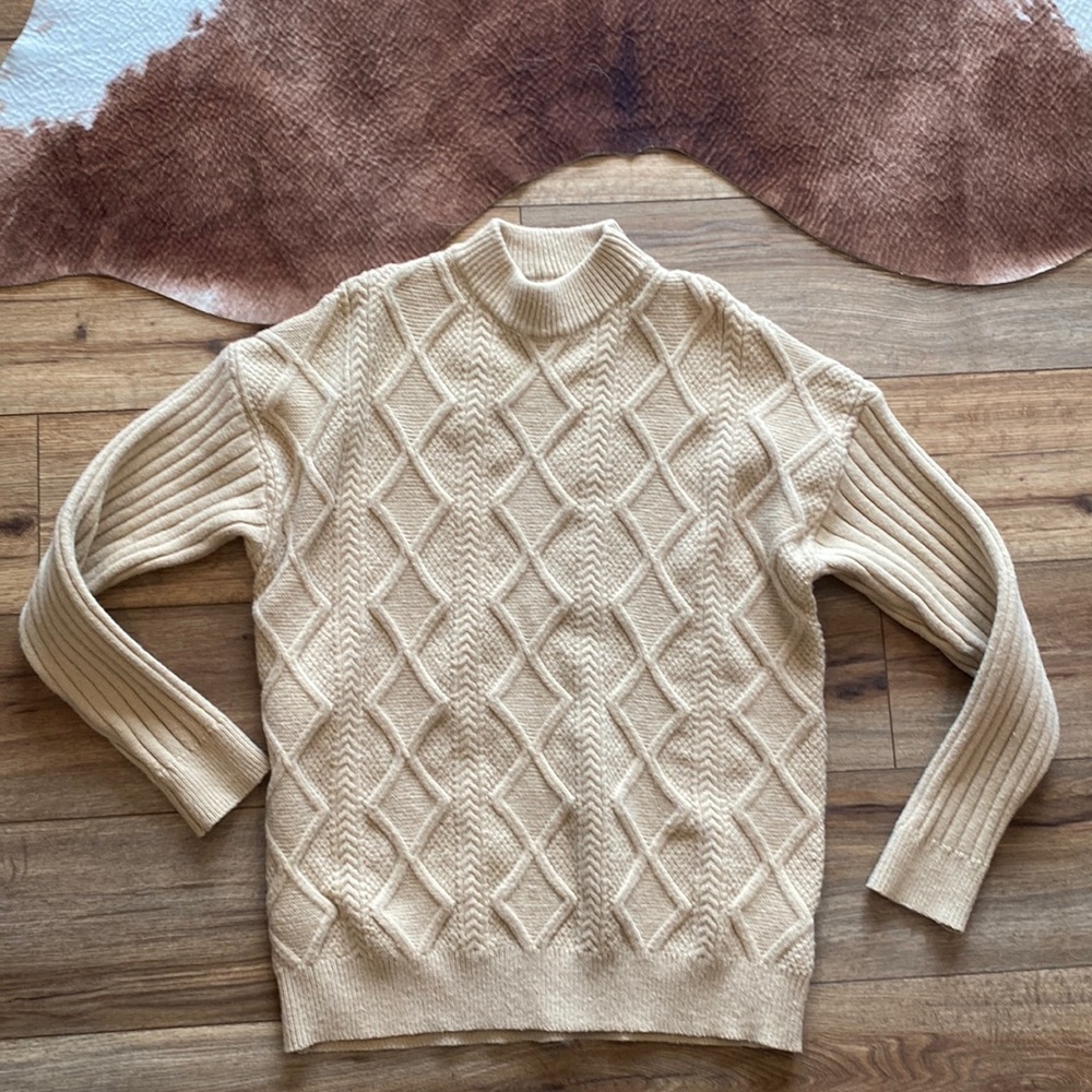 Elfric Eden chunky knit sweater